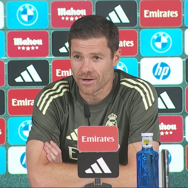 Real Madrid : "Il va rester", Xabi Alonso bloque un joueur !