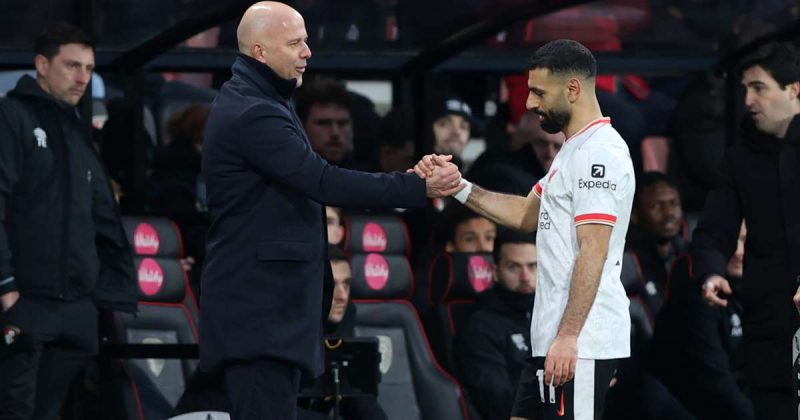 arne-slot-and-mohamed-salah_1hebzs488618y1bdkq870qjjuf-800x420 Liverpool : la nouvelle forte annonce d'Arne Slot sur Mohamed Salah