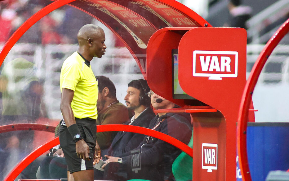 Finale CAN 2025 : l'arbitre congolais Jean-Jacques Ndala connaît son sort