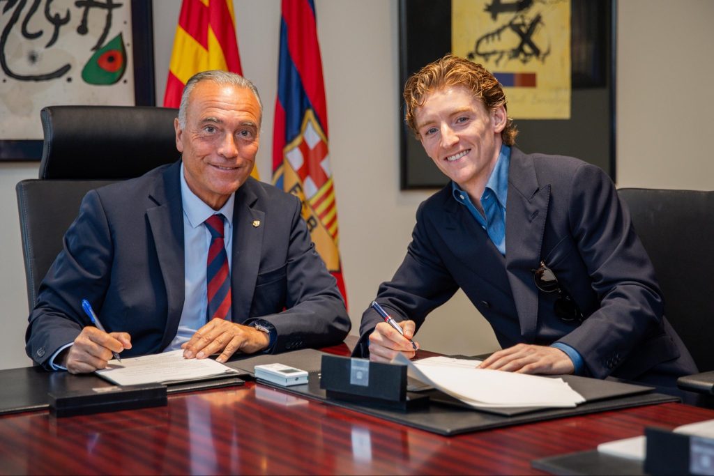 Anthony Gordon au Barça : ses premières déclarations enflamment déjà les supporters catalans