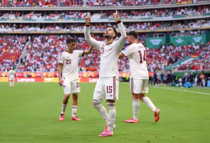 Uruguay-v-Spain-Group-H-FIFA-World-Cup-2026-2-736x500 Mondial 2026 : l’Espagne élimine l’Uruguay, le Cap-Vert signe un exploit historique