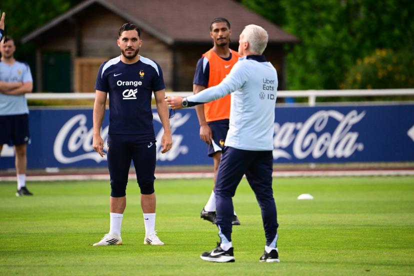 Équipe de France : Rayan Cherki répond enfin aux rumeurs sur sa relation avec Didier Deschamps