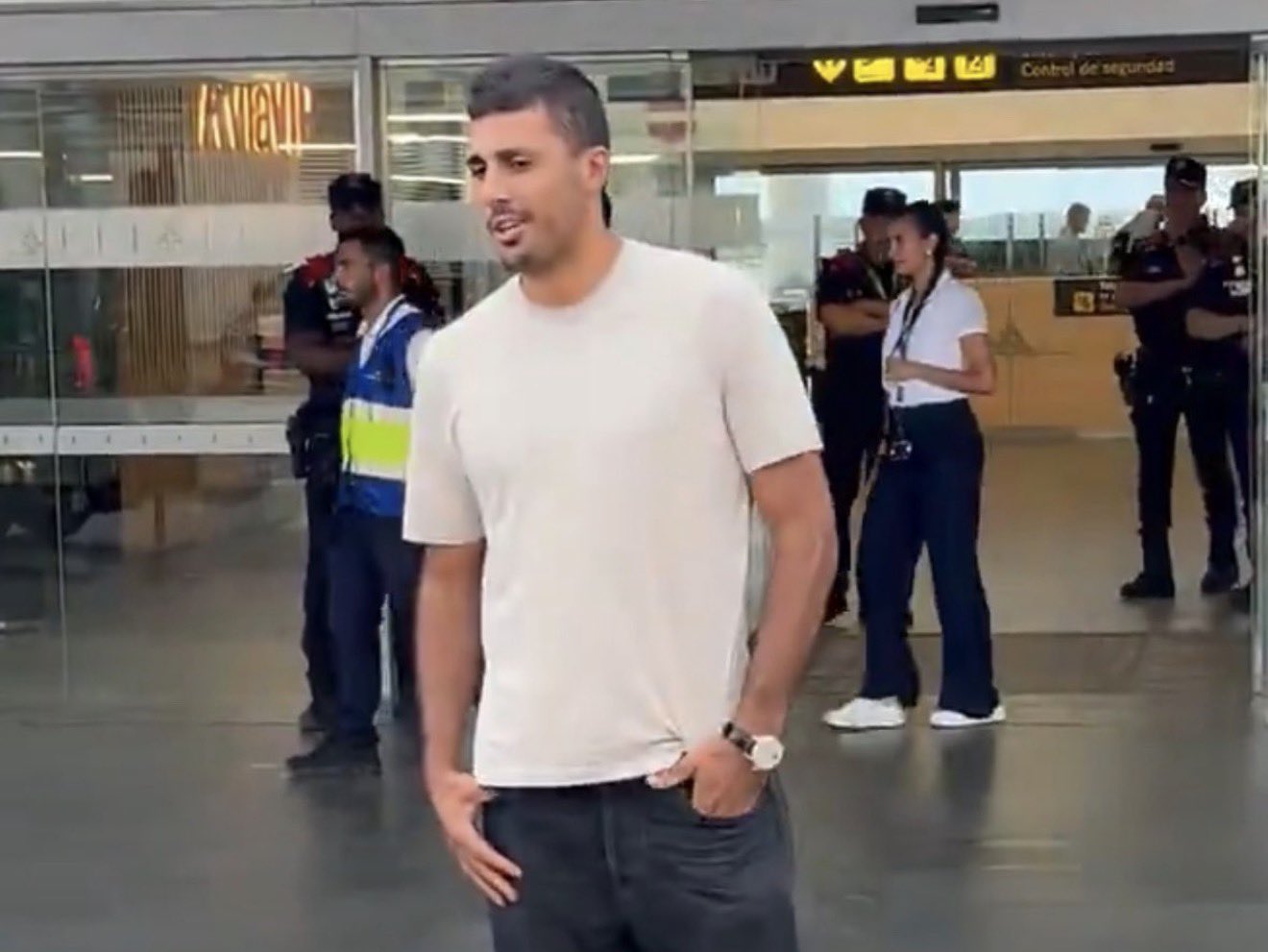 Les premiers mots de Rodri après son arrivée à Barcelone