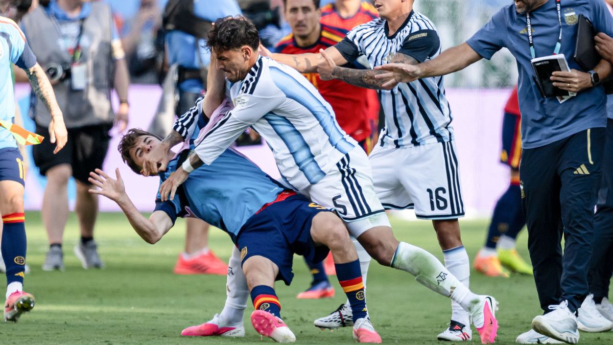 Coupe du Monde 2026 : la FIFA frappe fort contre l’Argentine, Paredes suspendu 10 matchs