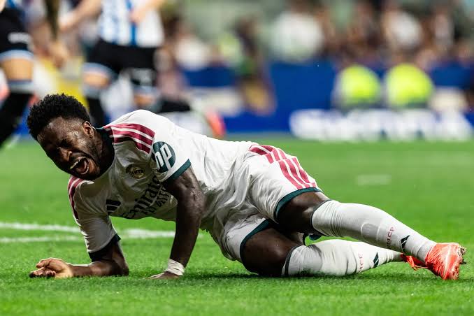 images-2-1 Real Madrid : Vinicius Jr convoqué, Mourinho s'est lâché